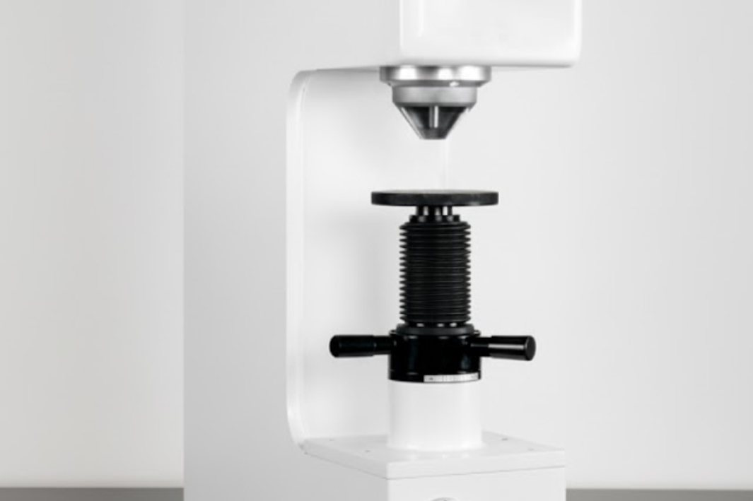 Pomiar twardości bez tajemnic – metoda Brinella