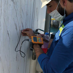 Ultradźwiękowy pomiar grubości – zastosowania przemysłowe